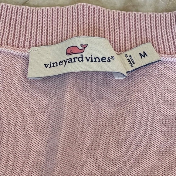 Vineyard Vines Women's Lightweight V-neck Logo Sweater; Pink;‎ Size M - Picture 4 of 4